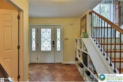 4010 Crest View Drive, Stroudsburg, PA 18360 - Photo 9