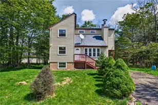 1894 Pinecrest Ct, Tobyhanna, PA 18466 - Photo 1