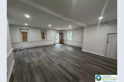 1037 N 6th Ext Street, Whitehall Township, PA 18052 - Photo 5