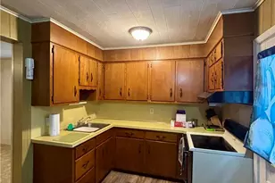 45 N Broad St, Nazareth Boro, PA 18064 - Photo 7