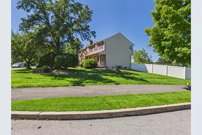905 Cornwallis Drive, Forks Twp, PA 18040 - Photo 3