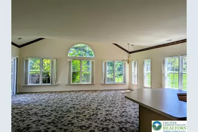 72 S Glenmoor Circle, Palmer Twp, PA 18045 - Photo 3