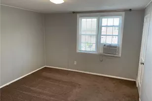 2072 Baker Dr, Allentown City, PA 18103 - Photo 9