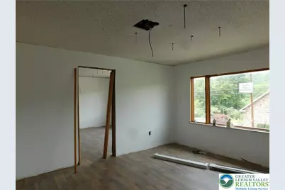 571 E Center Street, Nesquehoning, PA 18240 - Photo 25