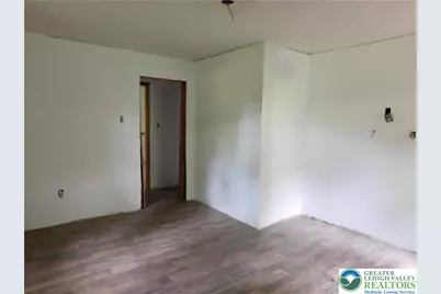 571 E Center Street, Nesquehoning, PA 18240 - Photo 17