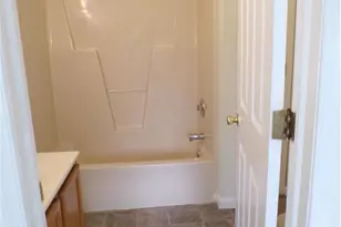 5355 Russell Ct, Whitehall Township, PA 18052 - Photo 13