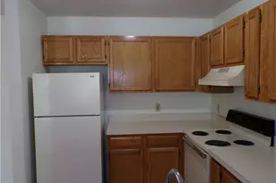 5355 Russell Ct, Whitehall Township, PA 18052 - Photo 7