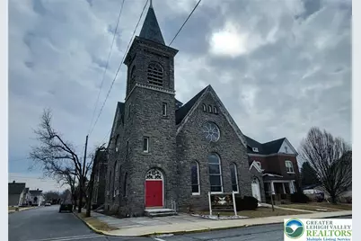 429 Walnut Street #1, Catasauqua Boro, PA 18032 - Photo 9