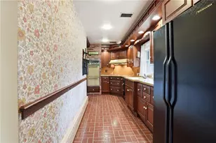 115 N New St, Nazareth Boro, PA 18064 - Photo 19