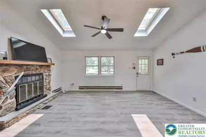 85 Caedman Drive, Penn Forrest, PA 18210 - Photo 3