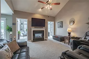 1325 Briarwood Ln, Easton, PA 18040 - Photo 7