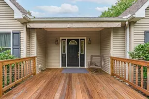 33 Bear Ln, Penn Forrest, PA 18229 - Photo 13