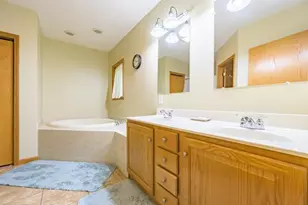 33 Bear Ln, Penn Forrest, PA 18229 - Photo 37