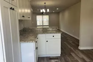 839 Catherine Dr, Coplay Boro, PA 18037 - Photo 9