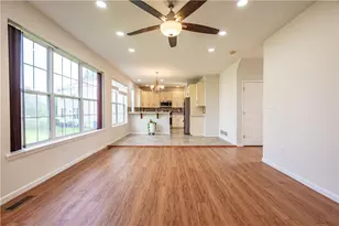 1035 Jervin Dr, South Whitehall Township, PA 18104 - Photo 13