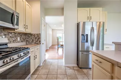 1035 Jervin Drive, South Whitehall Township, PA 18104 - Photo 15