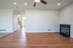 1035 Jervin Dr, South Whitehall Township, PA 18104 - Photo 11