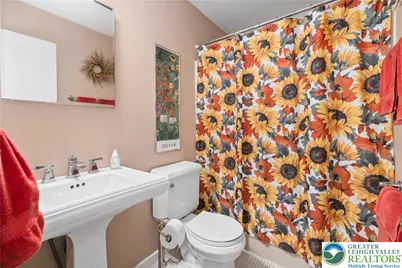 7942 Woodsbluff Run, Upper Macungie Township, PA 18051 - Photo 23