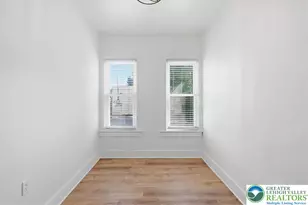 211 N 8th St, Stroudsburg, PA 18360 - Photo 15