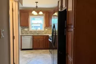 2107 W Broad St, Bethlehem City, PA 18018 - Photo 9