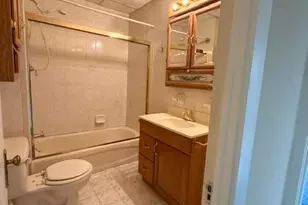 2107 W Broad St, Bethlehem City, PA 18018 - Photo 17