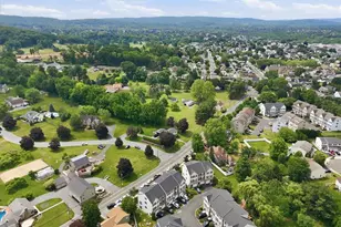 1648 Oakridge Ln, Hellertown Boro, PA 18055 - Photo 61