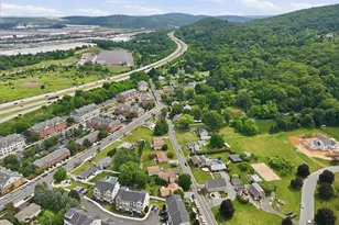 1648 Oakridge Ln, Hellertown Boro, PA 18055 - Photo 63