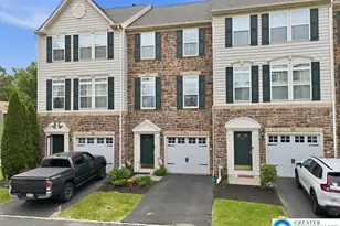 1648 Oakridge Ln, Hellertown Boro, PA 18055 - Photo 3
