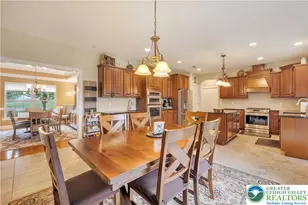 210 Eagle View Dr, Bushkill Twp, PA 18064 - Photo 11