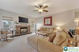 210 Eagle View Dr, Bushkill Twp, PA 18064 - Photo 17