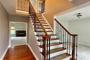 210 Eagle View Dr, Bushkill Twp, PA 18064 - Photo 25