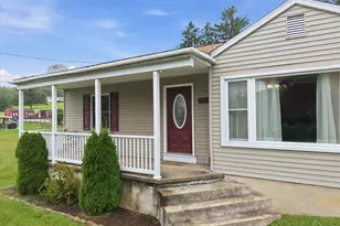 364 Mahoning Dr E, Mahoning Twp, PA 18235 - Photo 3