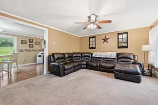 364 Mahoning Dr E, Mahoning Twp, PA 18235 - Photo 5