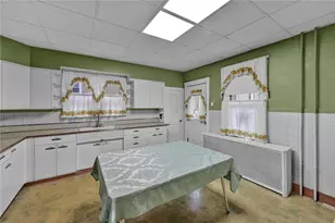 221 N Mill St, Saint Clair, PA 17970 - Photo 15