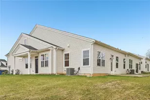 3110 Grantarthur Ct, Whitehall Township, PA 18052 - Photo 3