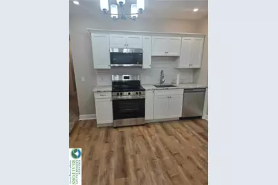 139 S Main Street #2, Nazareth, PA 18064 - Photo 5