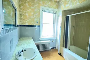 1633 W Linden St, Allentown City, PA 18102 - Photo 13