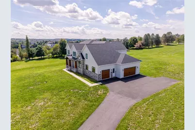 4280 Wyndemere Circle, Lowhill Township, PA 18078 - Photo 3