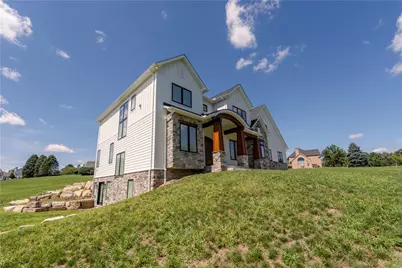 4280 Wyndemere Circle, Lowhill Township, PA 18078 - Photo 5