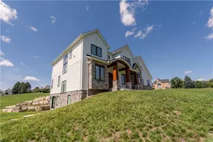4280 Wyndemere Circle, Lowhill Township, PA 18078 - Photo 5