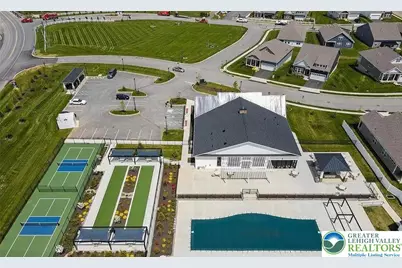 7951 Schaefer Crst, Upper Macungie Township, PA 18031 - Photo 27