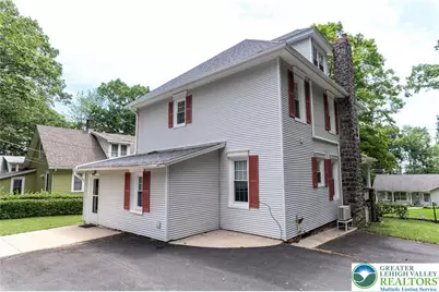 26 Center Ave, Mount Pocono, PA 18344 - Photo 33