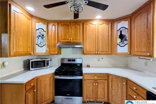 1005 Seneca St, Fountain Hill Boro, PA 18015 - Photo 7