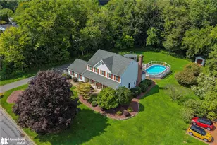 204 Fence Row Dr, Plainfield Township, PA 18064 - Photo 1