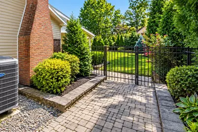 3915 Hecktown Road, Bethlehem Township, PA 18020 - Photo 5