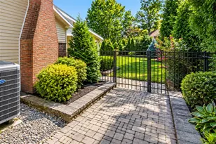 3915 Hecktown Rd, Bethlehem Township, PA 18020 - Photo 5