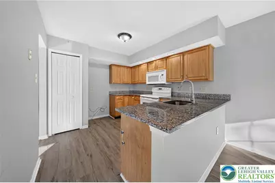 210 Shirley Lane, Pennsburg Boro, PA 18073 - Photo 13