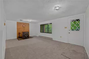 1570 Astolat Rd, Effort, PA 18330 - Photo 7