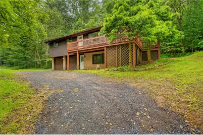 1570 Astolat Road, Effort, PA 18330 - Photo 3