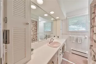 2826 Hillcrest Dr E, Coplay Boro, PA 18037 - Photo 31